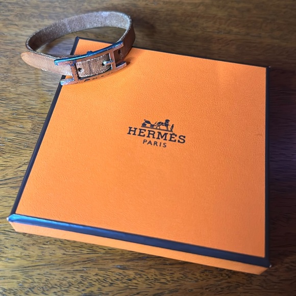 Hermes Wrap Leather Bracelet & Hermes Gift Box - Picture 1 of 11